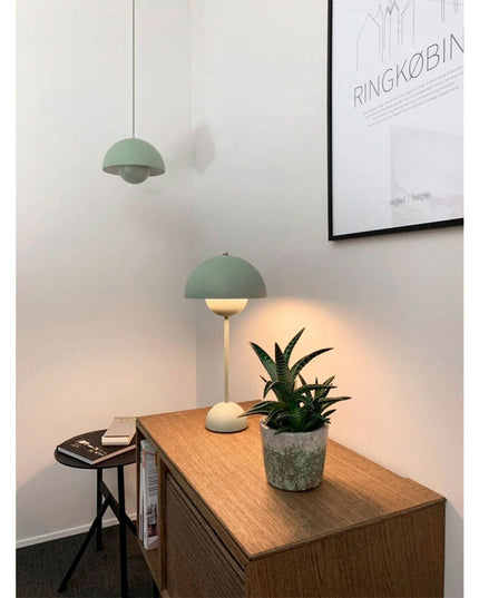 Lampka stołowa retro | Styl Verner Panton